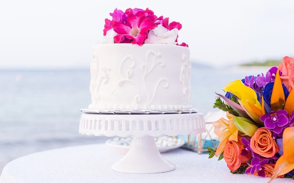 Hengerelt fehér fondant esküvői tortákhoz - Bright White - 4+1 ingyen - 12