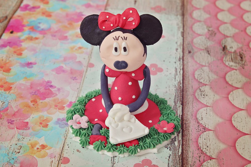 Minnie egér tortadísz cukorból -
